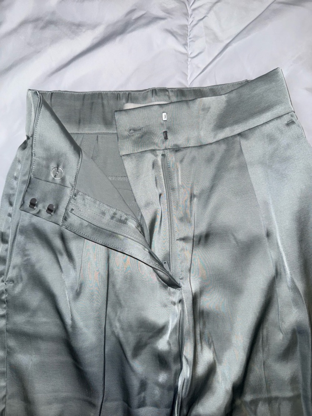 Abercrombie Satin Wide Leg Pants in Sage